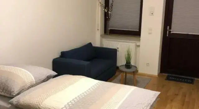Apartment am Schloßplatz Erlangen, Забронировать Апартаменты/квартира Отели Эрланген с парковкой, рядом с Theater Fifty-Fifty, Парковка