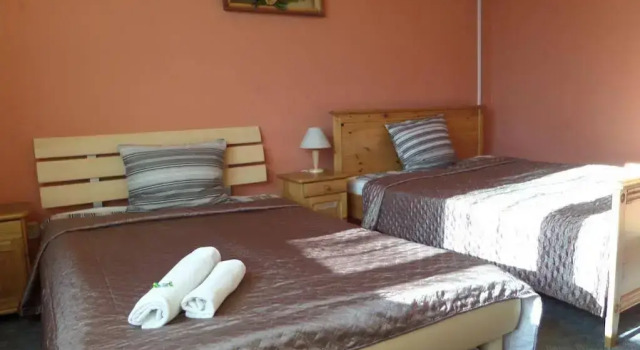 Willa Karis Pokoje Gościnne, Prenota Hotel Włochy 