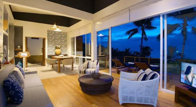 Overthemoon Luxury Pool Villas