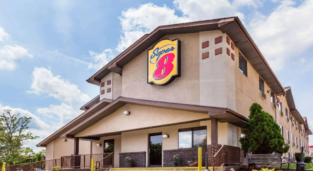 Номер Standard Super 8 by Wyndham Dunbar/Charleston Area