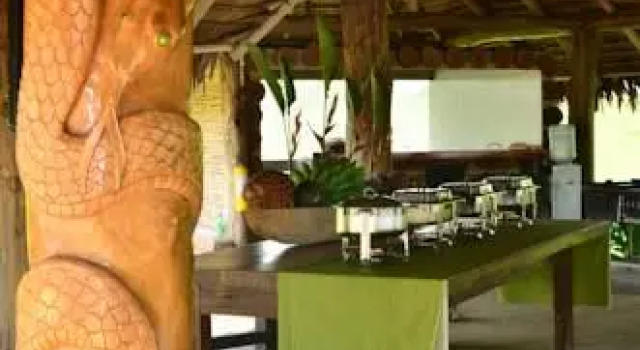 Yuche Hotel