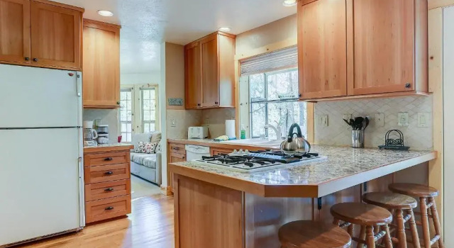 Коттедж с 4 комнатами 3 Mt. Baker-AC-Hot Tub-4BR/3BA