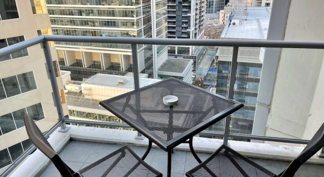 Номер Executive c 1 комнатой с балконом APX World Square
