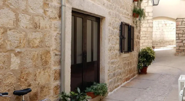 Apartment Primorac, Prenota Appartamento Hotel a Croatian Islands con parcheggio, Parcheggio