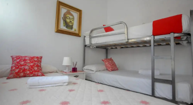Трёхместный номер Standard La Flamenka Hostel