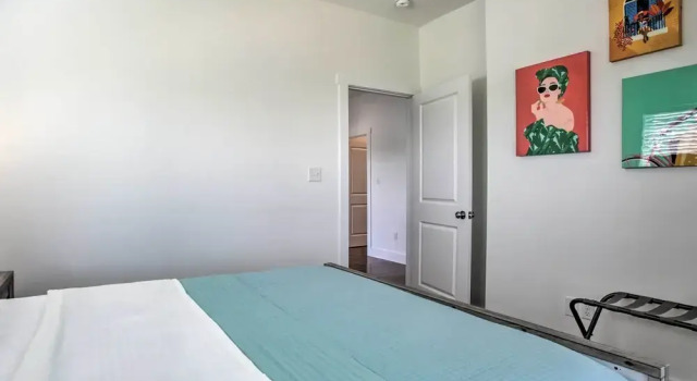 Waveland Abode w/ Patio, Walk to Beach!
