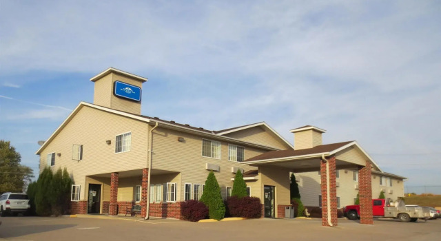 Westbridge Inn & Suites, Prenota Hotel Carrollton Missouri