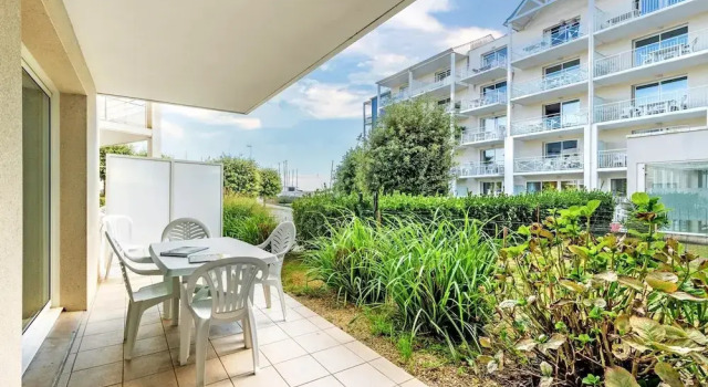 Апартаменты Apartment in France With Balcony & Parking