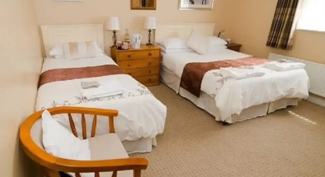 O Neills Bed and Breakfast, Забронировать Отель «постель и завтрак» Отели Dingle Peninsula с парковкой, Парковка