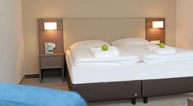Полулюкс с балконом GenoHotel Baunatal