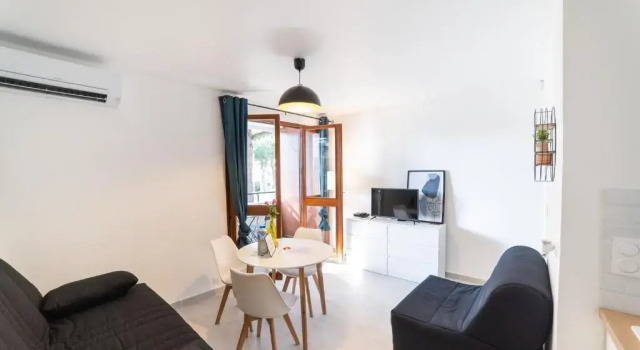 AMAZONE STUDIO CENTRE VILLE PORT 2MIN PLAGE WIFI Commerce, Забронировать Апартаменты/квартира Апартаменты Ла-Гранд-Мот, рядом с Туристический офис Ла Гранд-Мот, Апартаменты/квартира