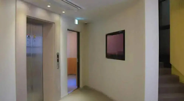 Uniqstay Hostel and Suite