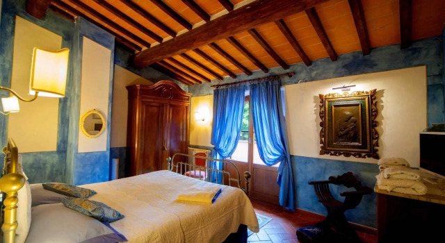 Panoramic Villa in Tuscany Rolling Hill, Well Connected, Everyday new Journey to