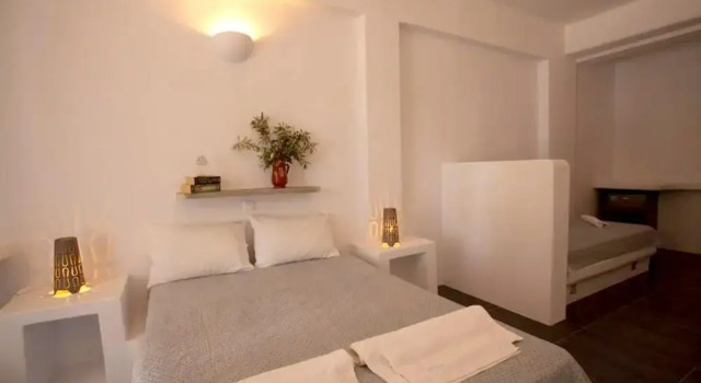 Apartment With 2 Bedrooms in Paros, With Wonderful sea View, Furnished, Prenota Appartamento Aliki Paro