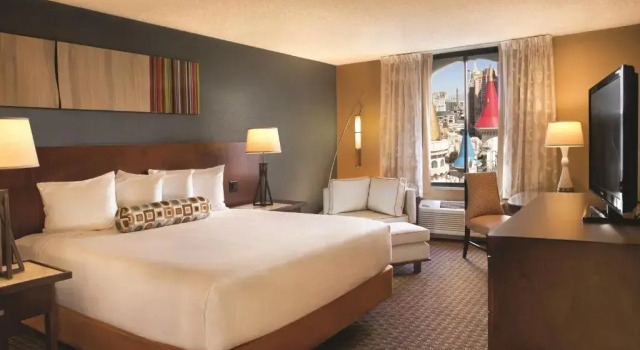 Двухместный номер Royal Tower Excalibur Hotel & Casino