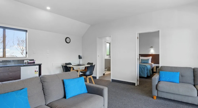 Люкс c 1 комнатой с балконом Ashford Motor Lodge