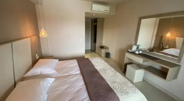 Полулюкс с видом на сад Eleni's Garden & Castello Suites