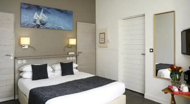 Двухместный номер Standard Hôtel Les Vignes de la Chapelle, "The Originals Relais"