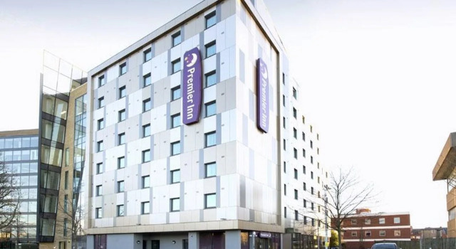 Premier Inn Maidenhead Town Centre, Забронировать Отель Отели Англии 3 звезды, 3*