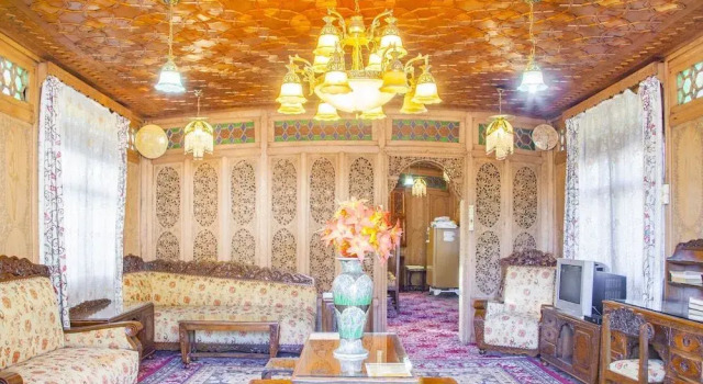 GuestHouser 1 BR Houseboat 126f, Забронировать Отель Сринагар Jammu & Kashmir Ski