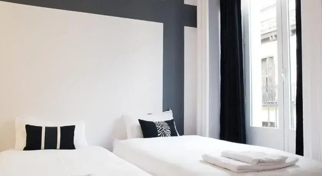 NOsoloHOTEL - Chueca, Забронировать Апартаменты/квартира Мадрид Провинция Мадрид, рядом с Дом-музей Лопе де Вега