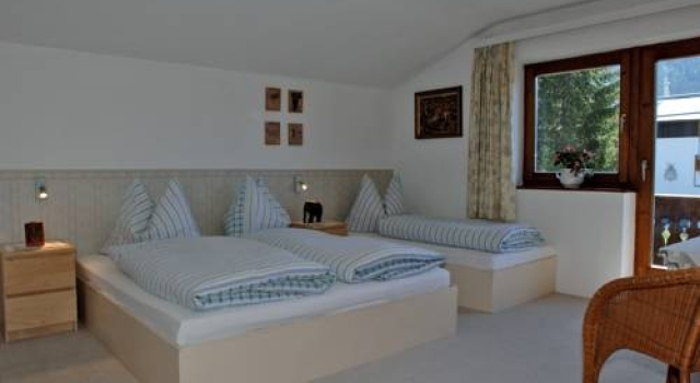 Haus Alice, Забронировать Отель Зефельд-ин-Тироль Karwendel, рядом с Brunnentallift