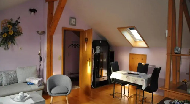 Ferienwohnung Lore, Varaa Huoneisto Hotellit Baijeri pysäköinnillä, Pysäköinti