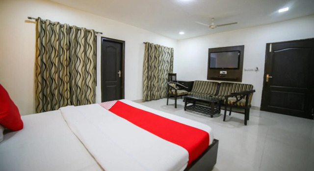 Capital O 35555 Hotel Prateek Plaza, Rezervovat Hotel Hotely v Rajasthan s parkováním, Parkování