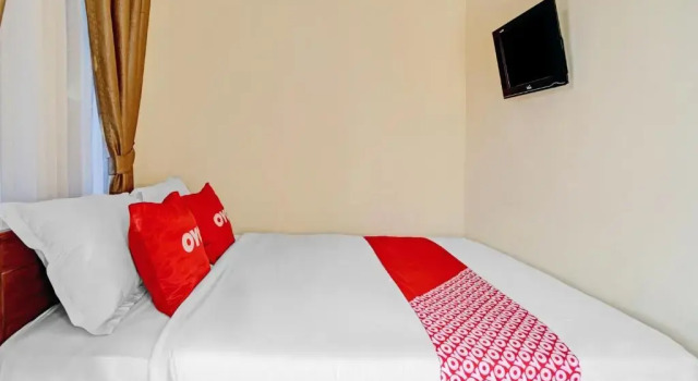 Villa Dua Dua RedPartner, Book Villa Cheap Hotels in Batu, near Batu Night Spectacular