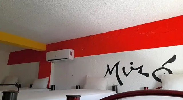 Кровать в общем номере (женский номер) Nirvana Hotel - Cancun Hotel Zone