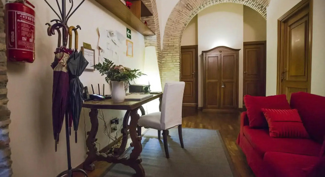 Pettinary Village B&B, Забронировать Отель «постель и завтрак» Навона Рим, рядом с Уста истины