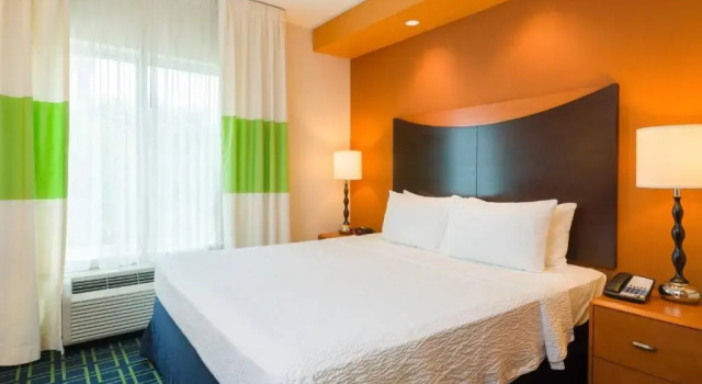 Студия Fairfield Inn & Suites Lock Haven