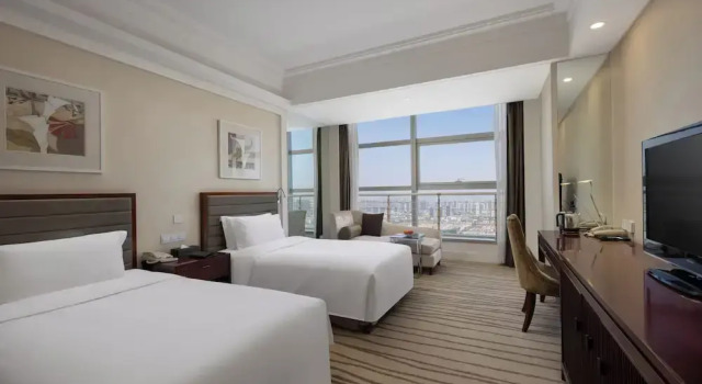Двухместный номер Superior с видом на город Grand New Century Hotel