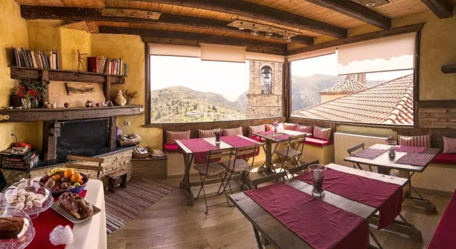 Archontiko, Book Guesthouse Hotels in Lakonia with Parking, Parking
