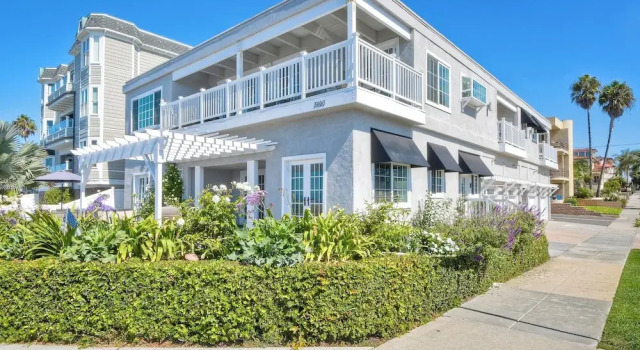 3690 Carlsbad Boulevard - Entire Home, Забронировать Дом для отпуска Виллы Карлсбад, рядом с New Village Arts Theatre, Вилла