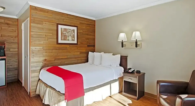 Номер Premium FairBridge Inn & Suites, Richmond Hill