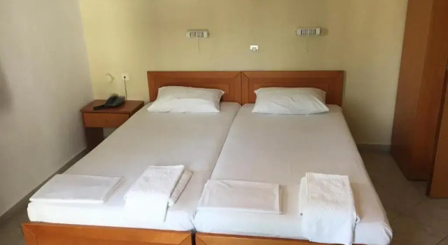 Двухместный номер Standard Iris Hotel