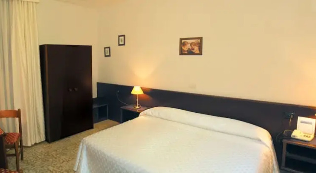 Albergo Ristorante Monte Marzio, Забронировать Отель Марцио 