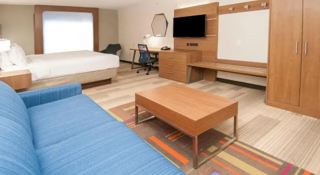 Двухместный номер Standard Holiday Inn Express Hotel & Suites Plano West - Frisco by IHG