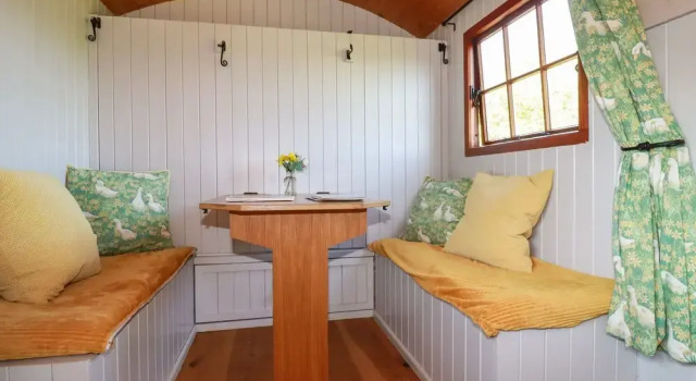 Puddle Duck Shepherds Hut, Rezervasyon Tatil Evi Merseyside villalar, Villa