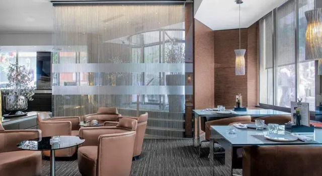 Номер Superior AC Hotel Carlton Madrid by Marriott