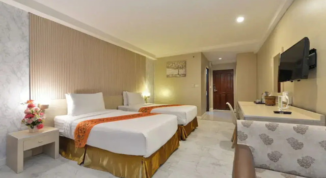 Номер Deluxe Three Seasons Bangkok