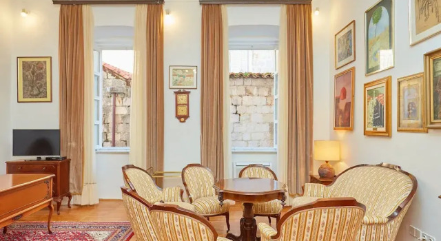 Apartment Misir