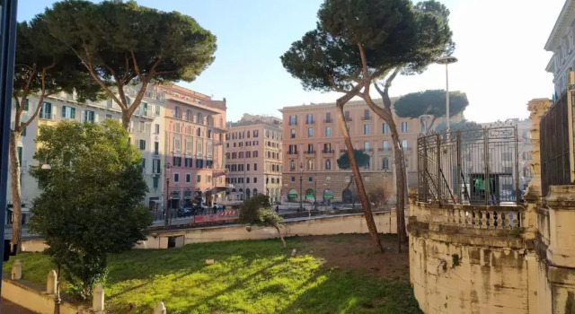 Residenza Italia nel Quartiere Monti, Забронировать Апартаменты/квартира Рим Лацио, рядом с Посольство США в Риме
