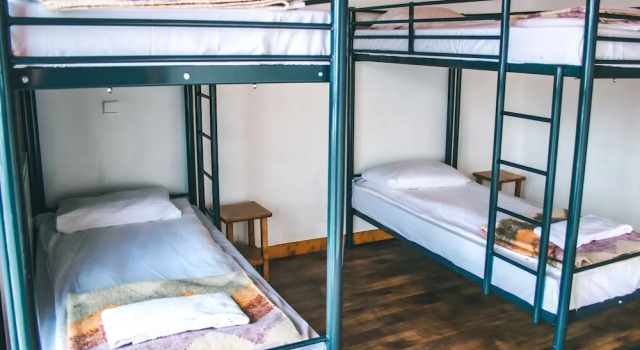 Кровать в общем номере с видом на горы Hideout Tignes - Hostel