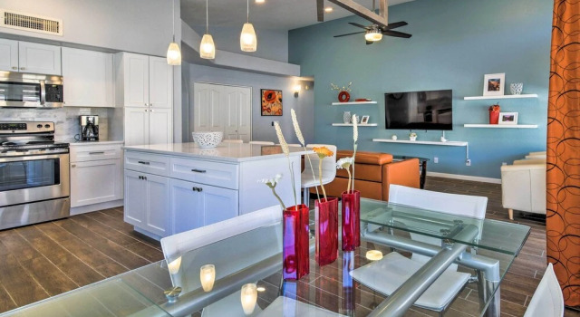 Коттедж Private Patio, Gas Grill: Stylish Phoenix Home!