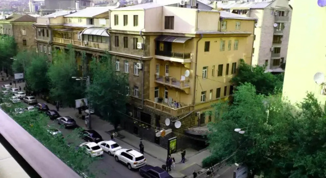 Апартаменты Apartment on Tumanyan street,19