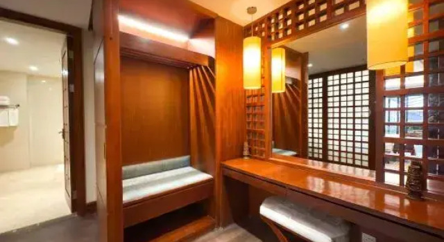Одноместный люкс с 2 комнатами Wanda Realm Kunming Hailybinya
