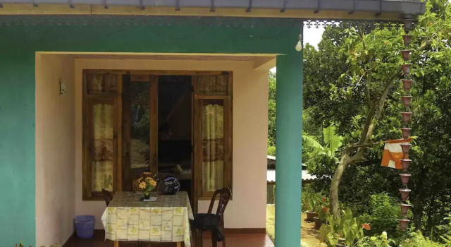 Yoho Nilmini Homestay, Забронировать Отель Отели Элла с парковкой, рядом с Девятиарочный мост, Парковка