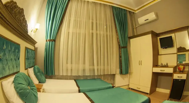 Трёхместный номер Standard Hürriyet Hotel